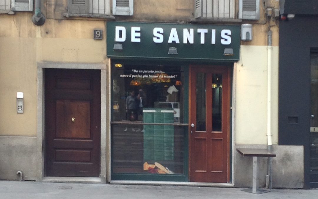 Bar: DE SANTIS, famoso per i suoi panini